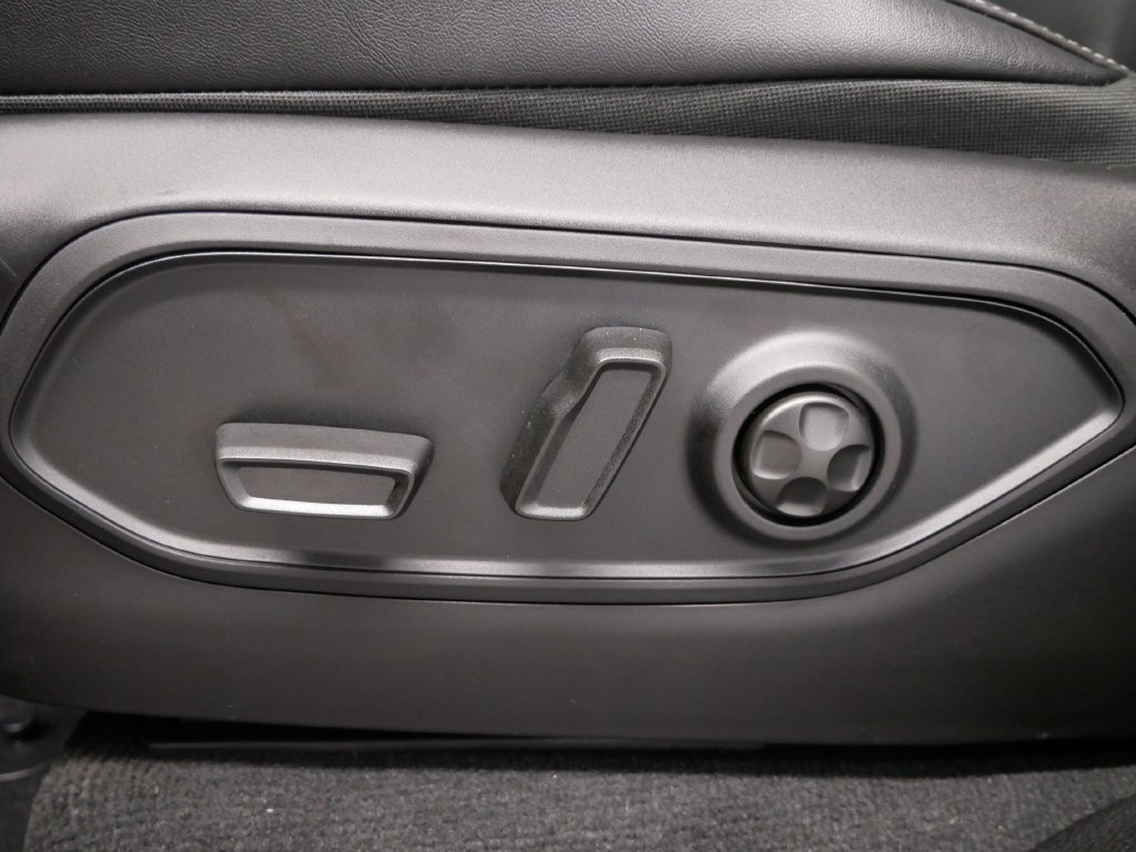 New 2027 Jeep Grand Cherokee Limited AWD/4WD image 21