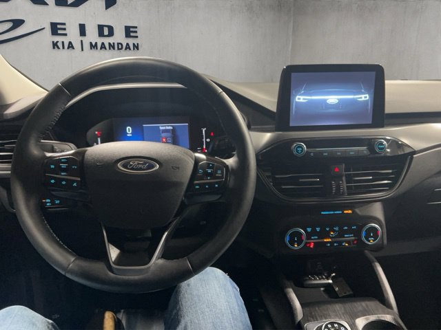 Used 2024 Ford Escape Active AWD/4WD image 2