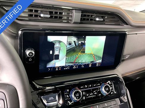 Used 2025 GMC Sierra 1500 AT4 w/ AT4 Premium Package AWD/4WD image 14