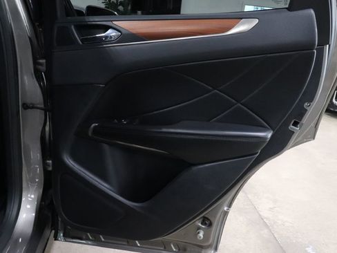 Used 2017 Lincoln MKC Reserve image 18