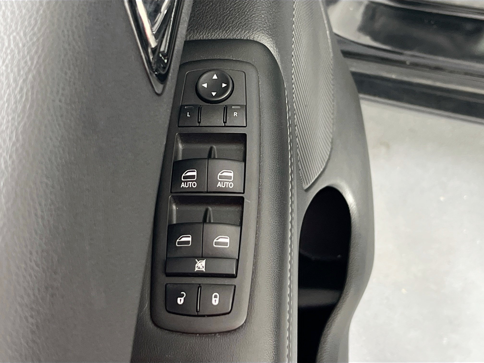 Used 2022 Dodge Durango GT AWD/4WD image 17