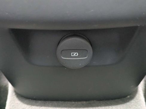 Used 2024 Volvo XC90 B5 Plus w/ Protection Package AWD/4WD image 20