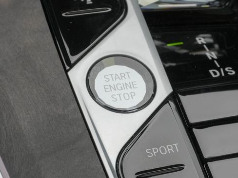 Used 2024 BMW X5 xDrive40i image 28