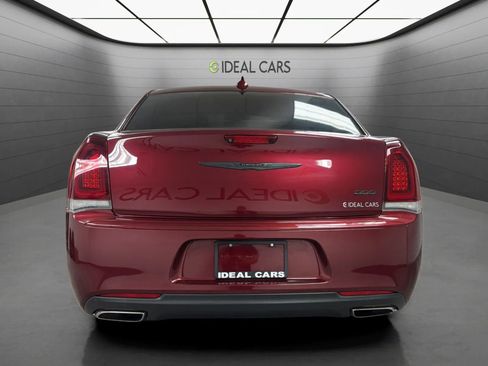 Used 2021 Chrysler 300 Touring w/ Sport Appearance Package RWD image 6
