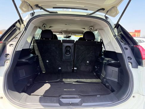 Used 2020 Nissan Rogue S w/ Special Edition Package FWD image 39