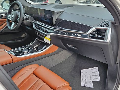 New 2026 BMW X5 xDrive40i w/ M Sport Package image 26