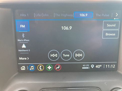 Used 2021 GMC Acadia SLE w/ Driver Convenience Package image 23