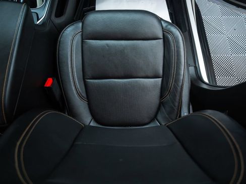 Used 2021 Chevrolet Traverse Premier w/ LPO, 'HIT The Road' Package AWD/4WD image 34
