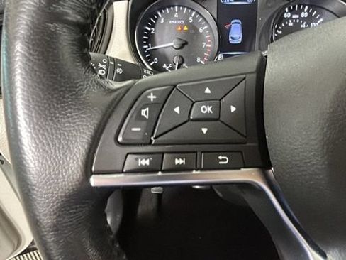 Used 2018 Nissan Rogue Sport SV w/ SV All-Weather Package FWD image 15