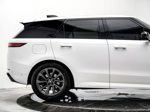 Used 2024 Land Rover Range Rover Sport Dynamic SE AWD/4WD image 20