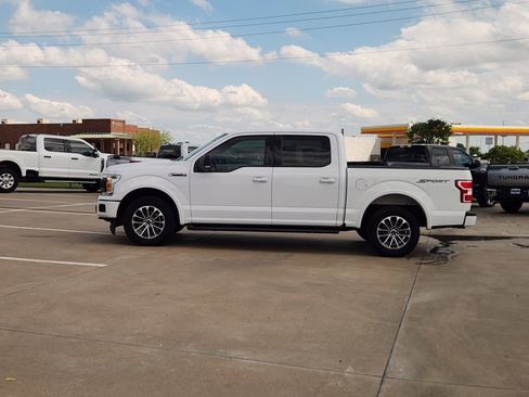 Used 2018 Ford F150 XLT w/ Equipment Group 302A Luxury RWD image 4