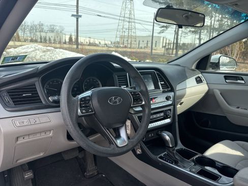 Used 2018 Hyundai Sonata SE image 9
