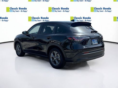 Certified 2026 Honda HR-V LX image 5