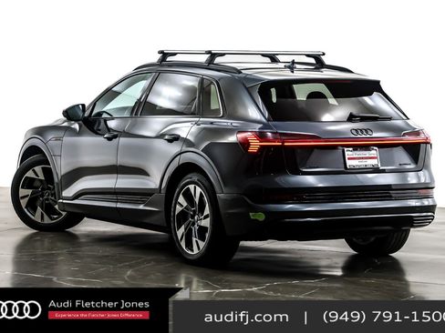 Used 2023 Audi e-tron Premium w/ Convenience Plus Package image 12