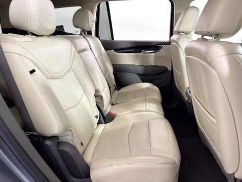 Used 2020 Cadillac XT6 Premium Luxury image 35