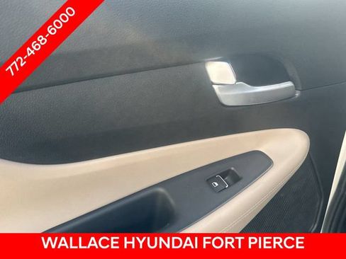 Used 2023 Hyundai Santa Fe SEL FWD image 15