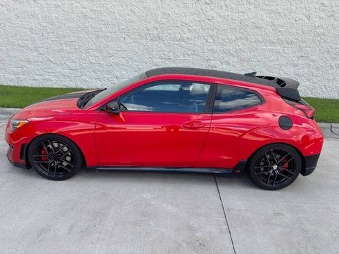 Used 2019 Hyundai Veloster N N FWD image 4
