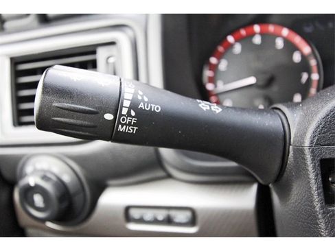 Used 2024 Nissan Titan PRO-4X image 16