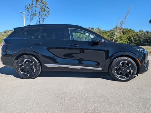 Certified 2026 Kia Sportage SX image 4