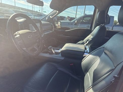 Used 2021 Ford F150 Lariat w/ Equipment Group 501A Mid image 5