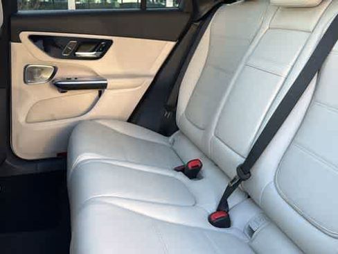 Certified 2026 Mercedes-Benz GLC 300 4MATIC image 30