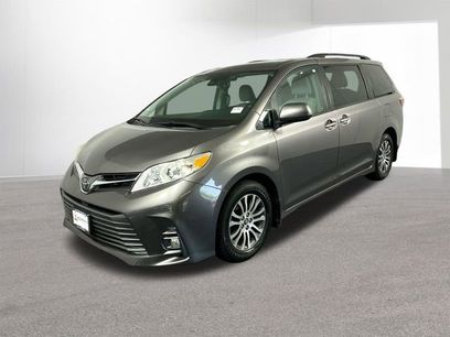 Used 2019 Toyota Sienna XLE