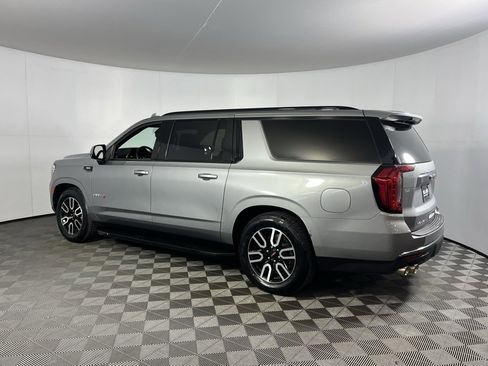 Used 2023 GMC Yukon XL AT4 image 8