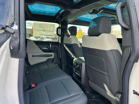 New 2026 GMC Hummer EV SUV image 16