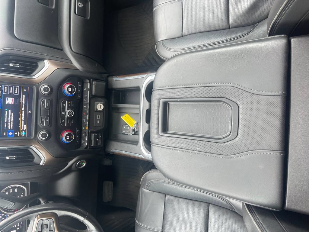 Used 2022 Chevrolet Silverado 3500 High Country w/ Technology Package AWD/4WD image 28