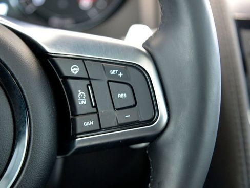 Used 2018 Jaguar F-TYPE Coupe image 23