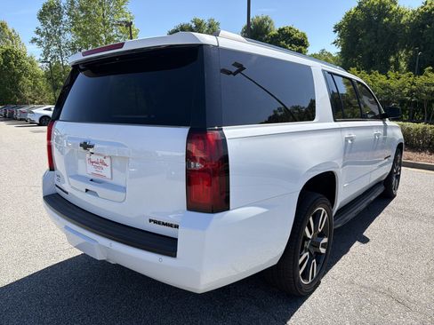 Used 2019 Chevrolet Suburban Premier image 21
