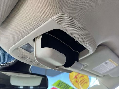 Used 2024 Ford Edge SEL image 27