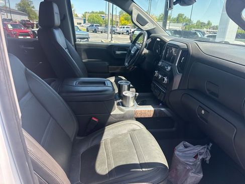 Used 2022 GMC Sierra 1500 Denali w/ Denali Premium Package AWD/4WD image 17