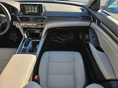 Used 2018 Honda Accord EX-L image 4