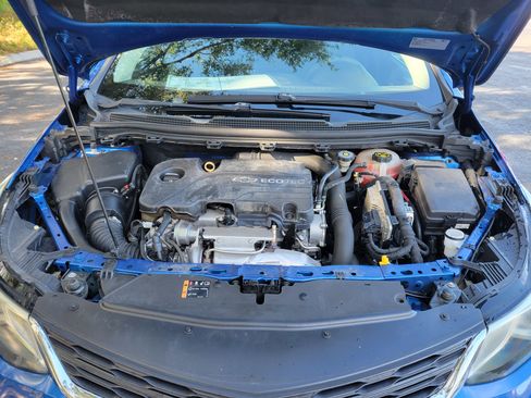 Certified 2016 Chevrolet Cruze LT image 10