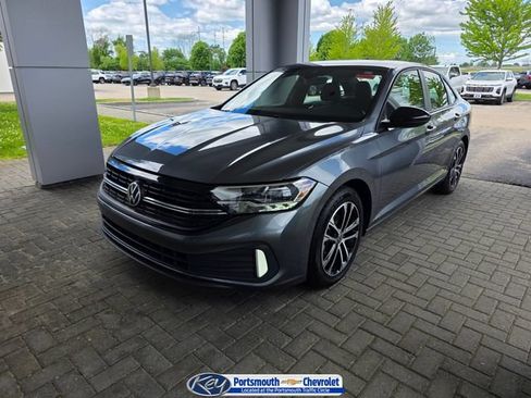 Used 2024 Volkswagen Jetta Sport FWD image 1