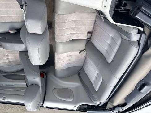 Used 2006 Chrysler Sebring Touring image 36