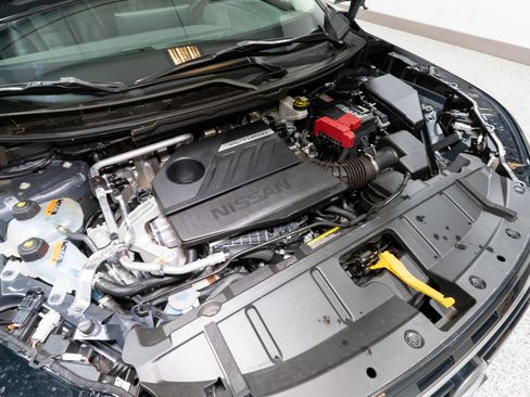 Used 2024 Nissan Rogue SL image 34