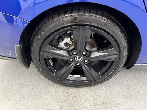 Used 2024 Honda Accord Sport image 12