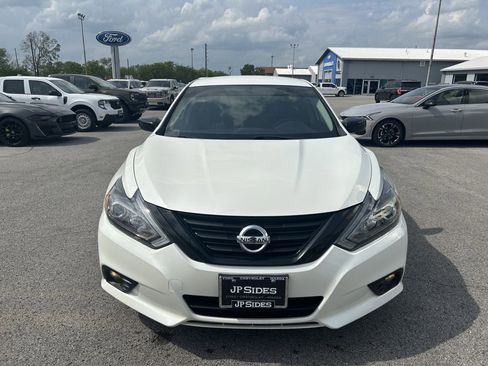 Used 2018 Nissan Altima 2.5 SR w/ SR Midnight Edition image 7