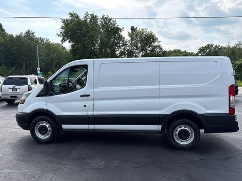 Used 2019 Ford Transit 150 130 Low Roof RWD image 4