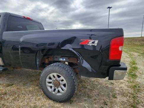 Used 2013 Chevrolet Silverado 3500 LT w/ Interior Plus Package AWD/4WD image 14