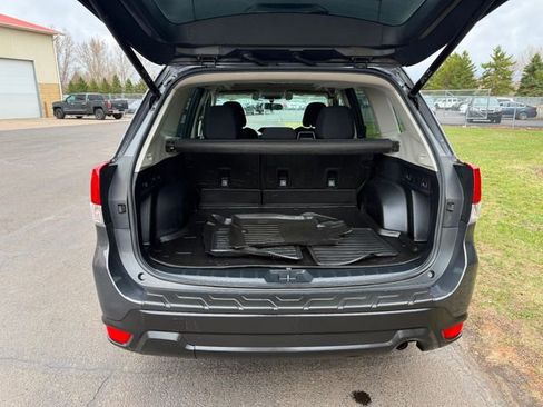 Used 2020 Subaru Forester Premium image 3