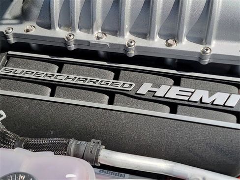 Used 2016 Dodge Challenger SRT Hellcat image 8