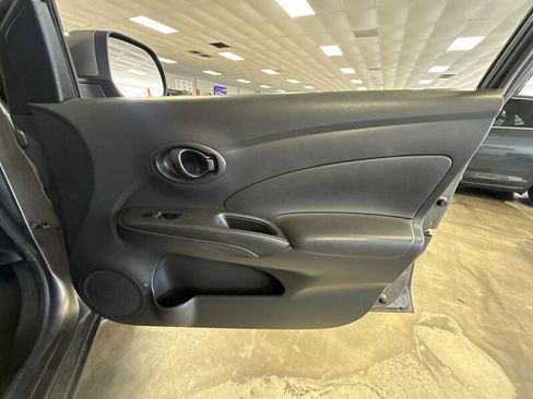 Used 2012 Nissan Versa SV w/ Convenience Pkg image 15