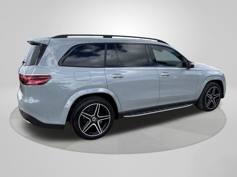 Used 2024 Mercedes-Benz GLS 450 4MATIC w/ AMG Line Exterior image 6