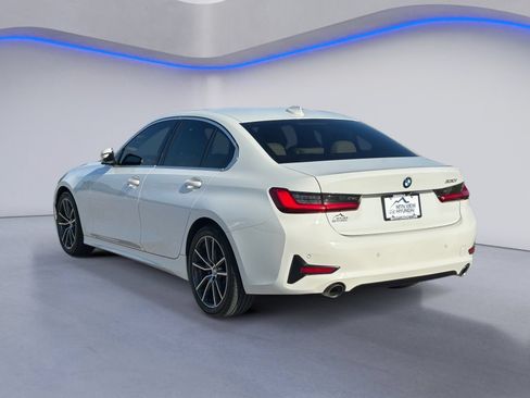 Used 2020 BMW 330i Sedan w/ Convenience Package RWD image 3