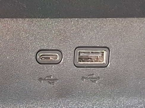 Used 2025 Chevrolet Equinox LT image 22