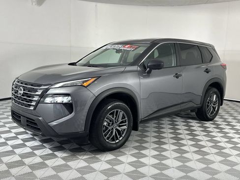 Certified 2026 Nissan Rogue S FWD image 4