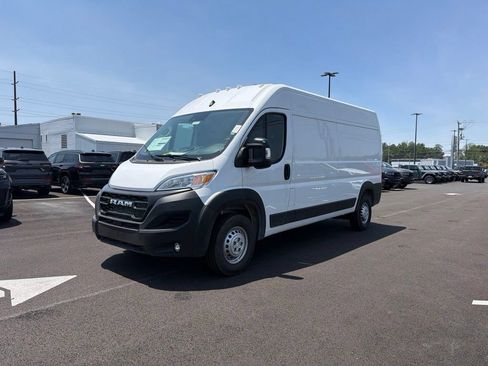 New 2026 RAM ProMaster 2500 w/ Convenience Group FWD image 2